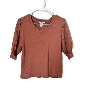 Design History Womens Terracotta Ribbed‎ Eyelet Puff Sleeve Scoop Neck Top Large